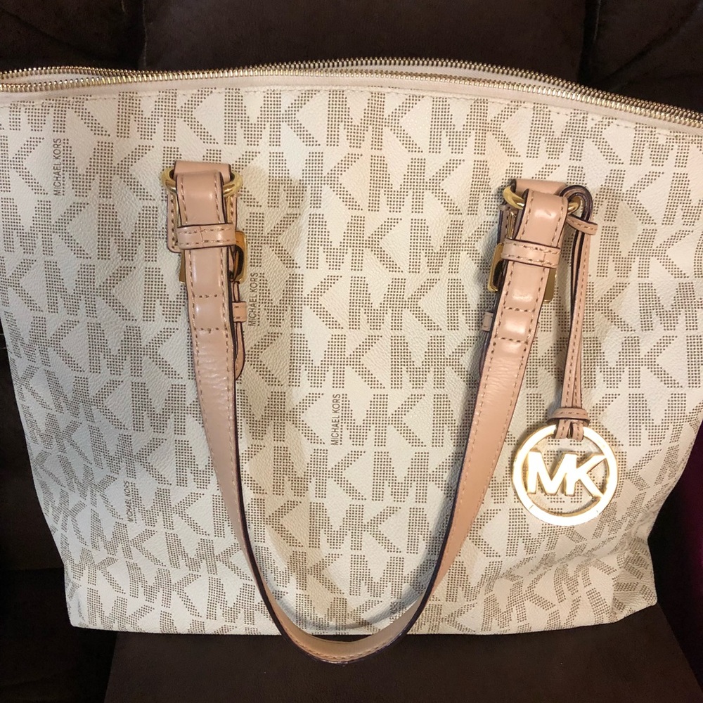 Mk purse